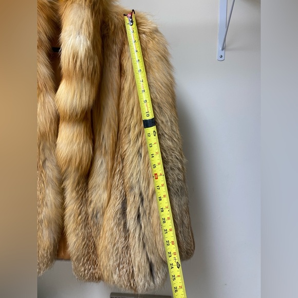 🔥Get it NOW before she’s GONE!Vintage Mandel’s designer series red fox fur coat - Picture 8 of 8